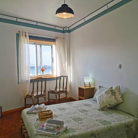 The Handmade House Azores بيت ضيافة *