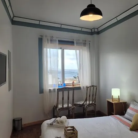 The Handmade House Azores بيت ضيافة *