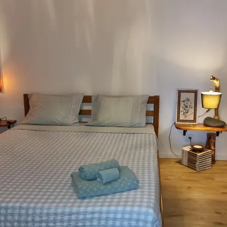 The Handmade House Azores بيت ضيافة